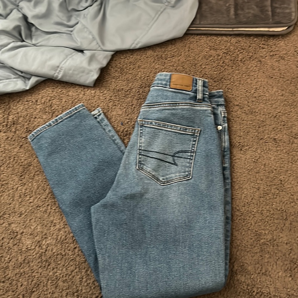 American Eagle Mom Jeans